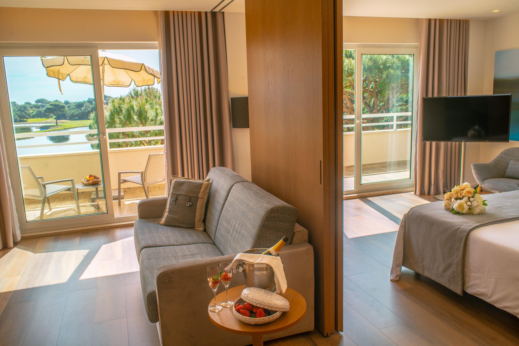 Onyria Quinta Da Marinha Hotel Cascais Esterno foto A room at the hotel
