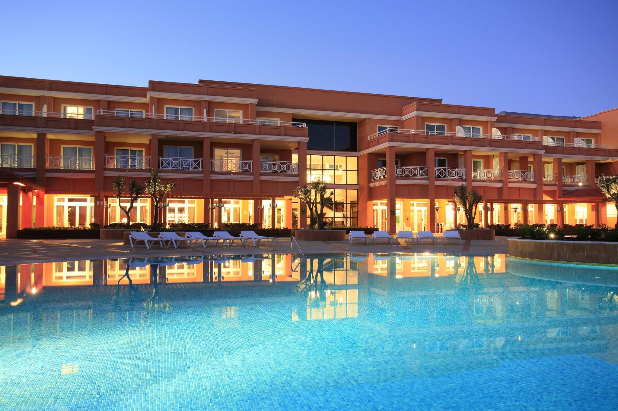 Onyria Quinta Da Marinha Hotel Cascais Esterno foto The hotel at night
