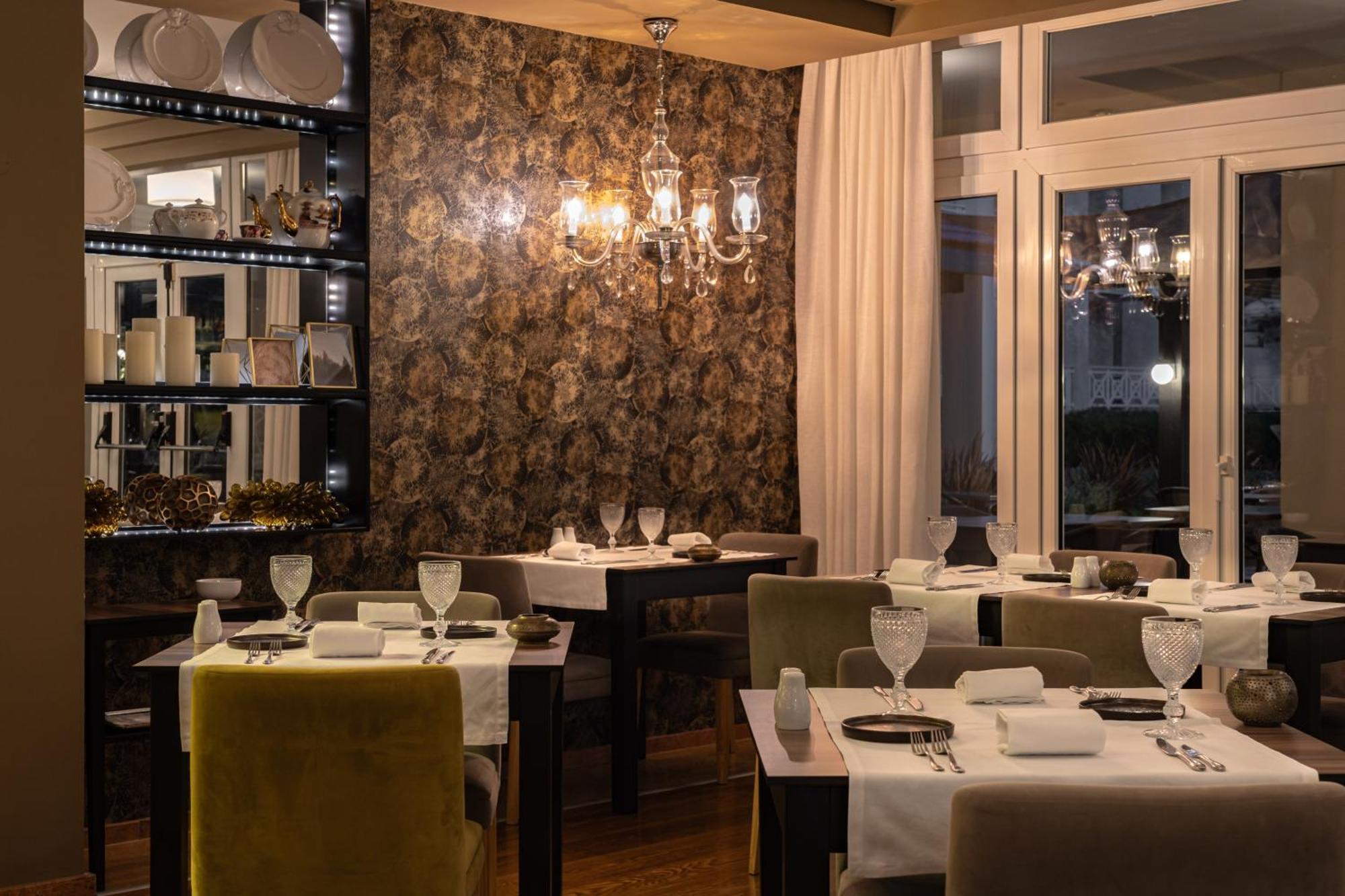 Onyria Quinta Da Marinha Hotel Cascais Esterno foto Restaurant "La Table d'Or"